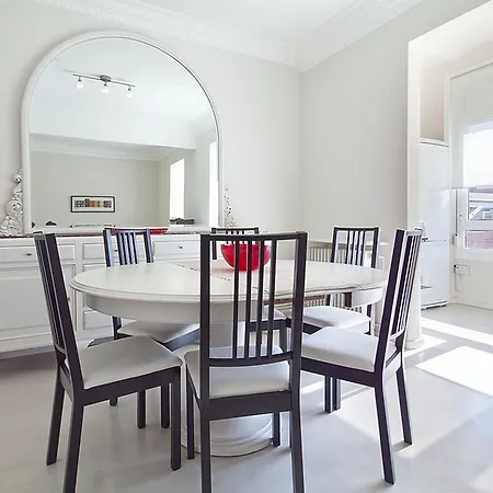 Central&spacious Family *